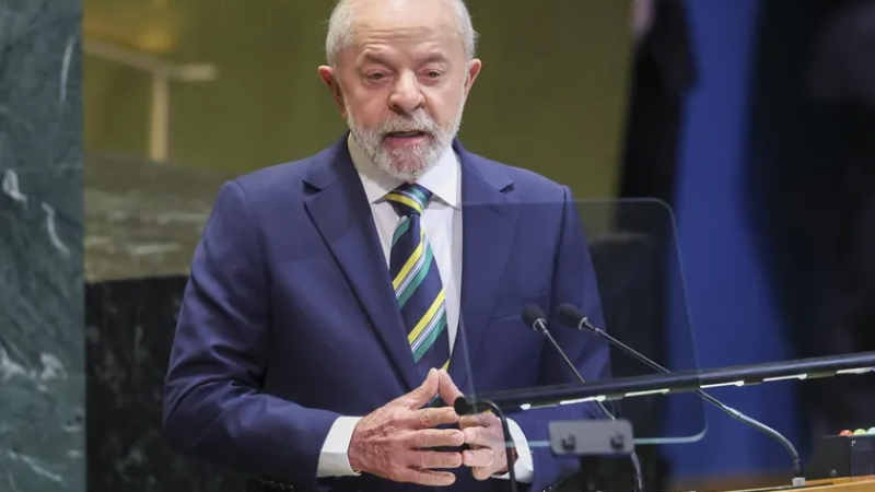 Lula da Silva confirmó que irá por un cuarto mandato presidencial en Brasil